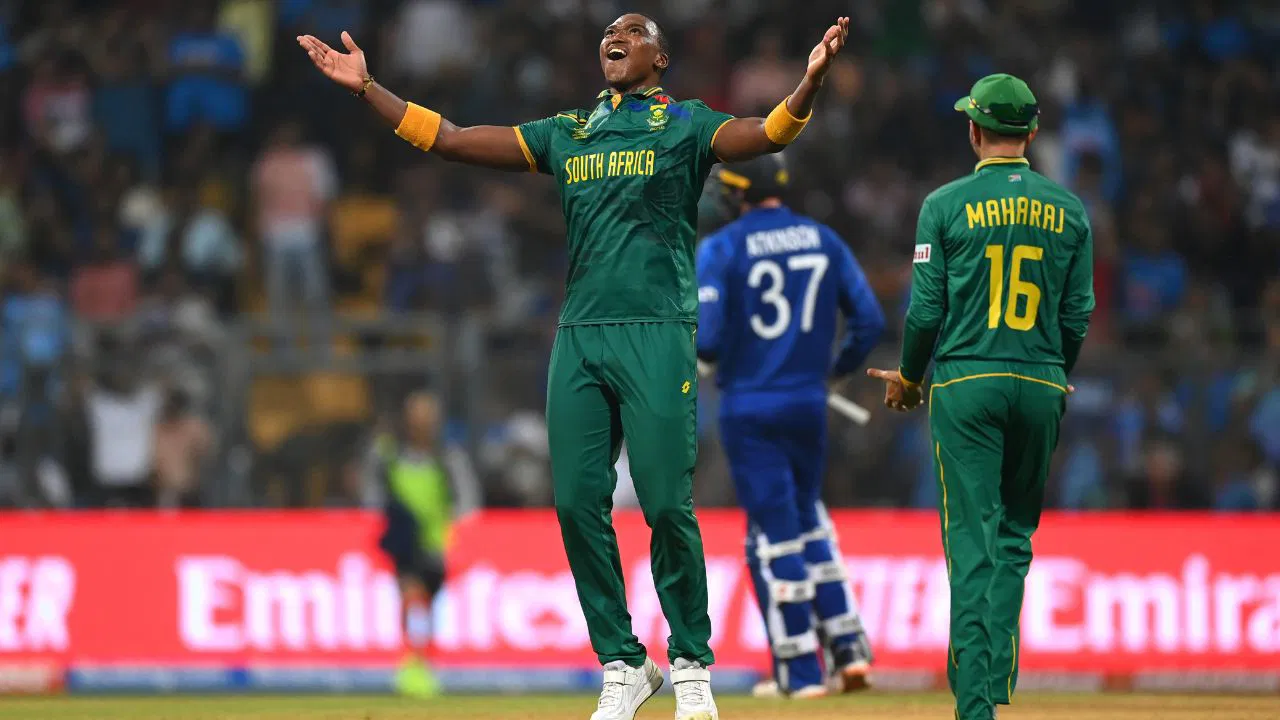 South Africa defeated England