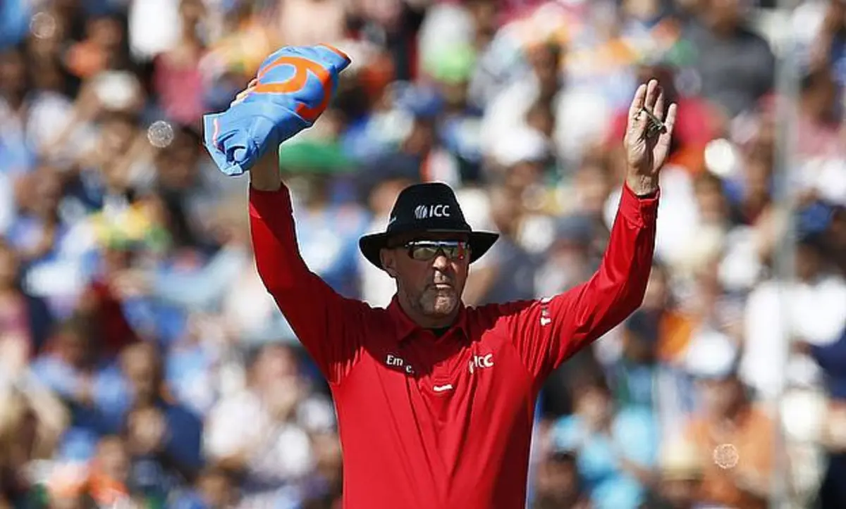 umpire giving Six signal in a match where World T20I Record made of 344 Runs.